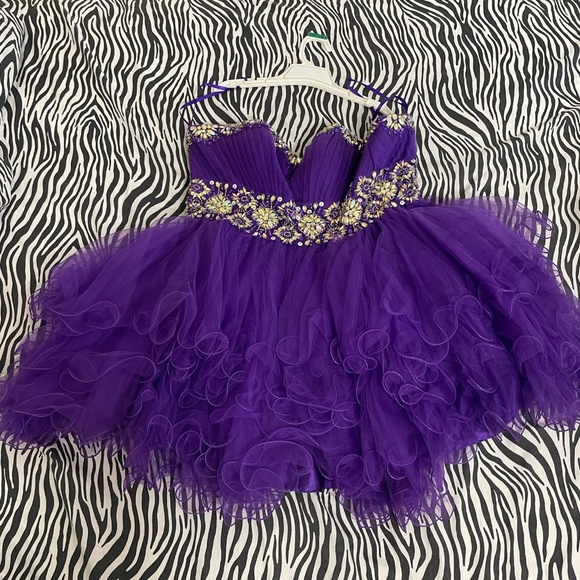 Formal Prom Dress - Picture 1 of 3